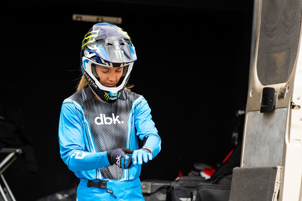 Evo SE DBK-Vicki Golden-FLY Racing 2027-007