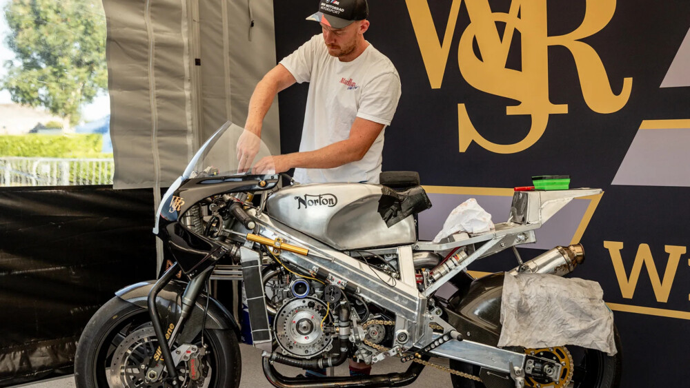 Peter Hickman WizNorton Racing 2026 Classic TT