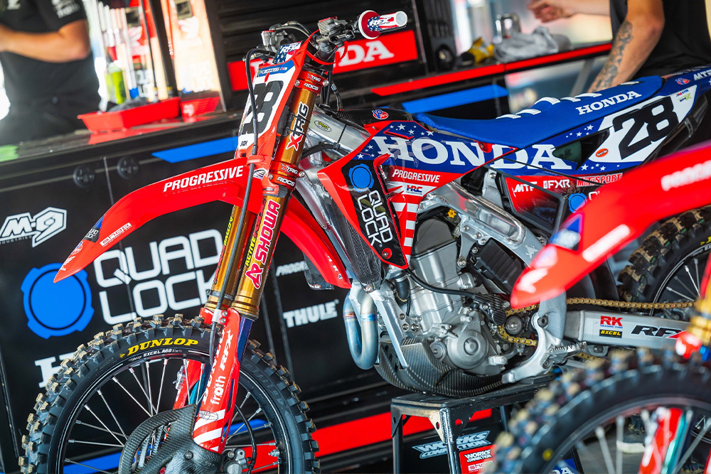 2026-REDBUD-PRO-MOTOCROSS-quad-lock-honda