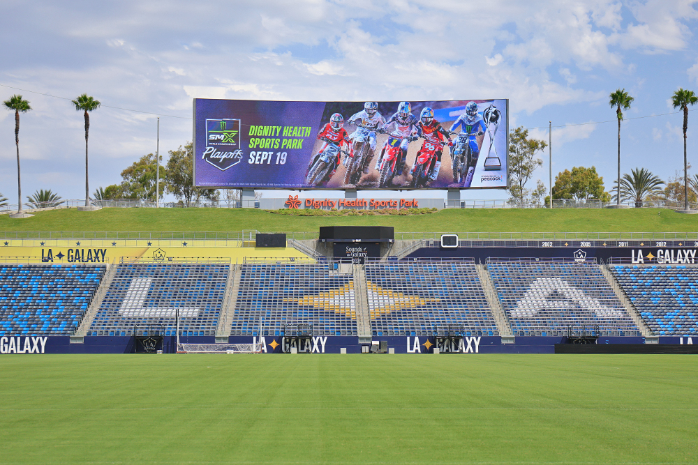 2026-supermotocross-playoffs-los-angeles-dignity-health-cycle-news