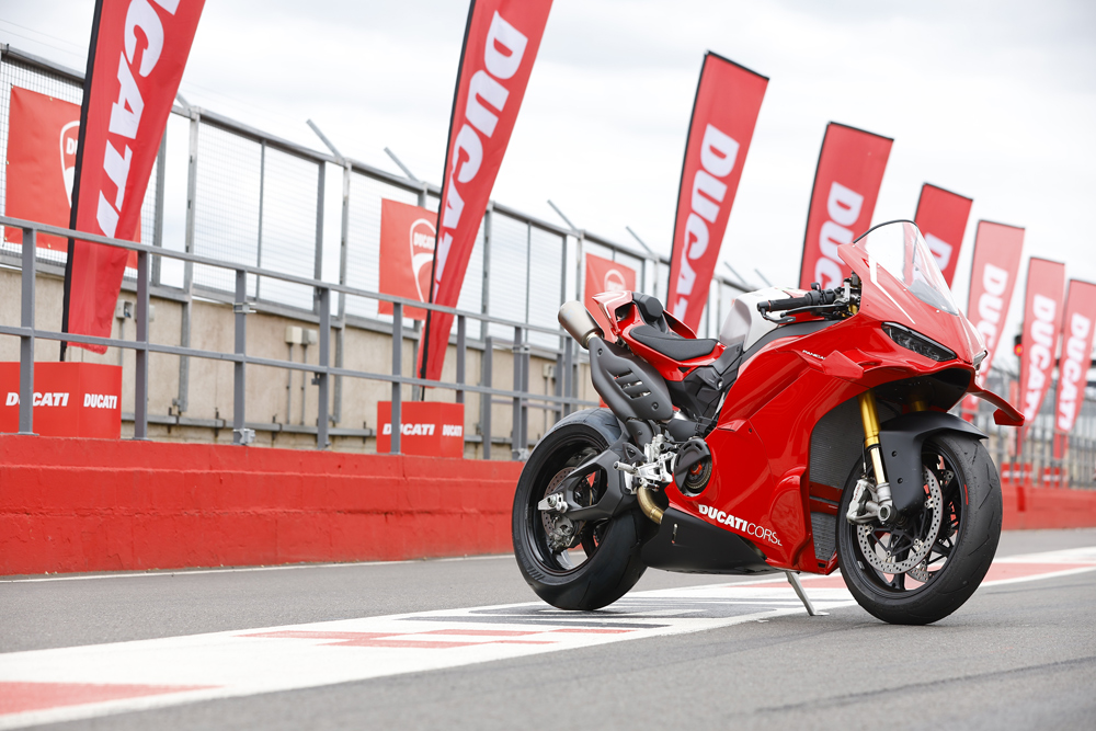2026 Ducati Panigale V4 R Specifications
