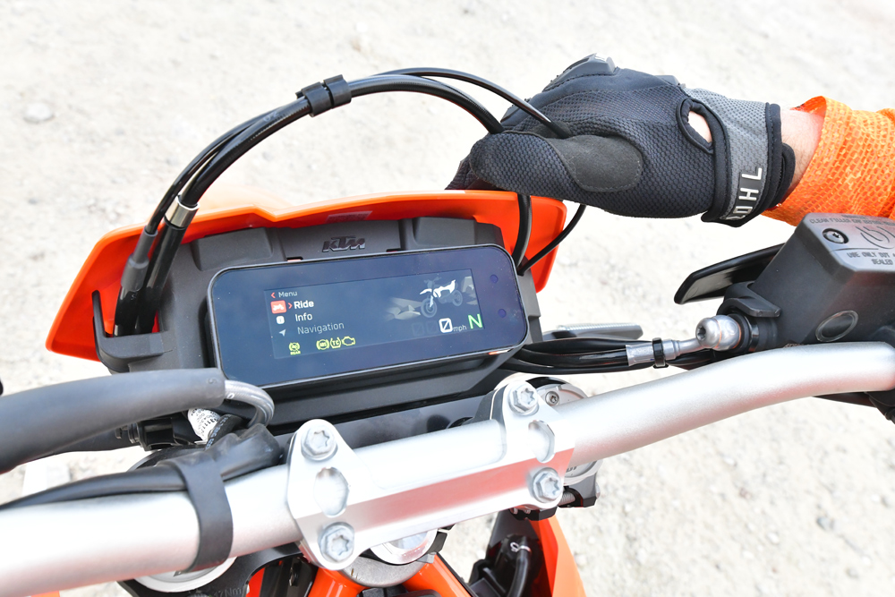 2026 KTM 690 Enduro R TFT dash 2026 KTM 690 Enduro R TFT dash