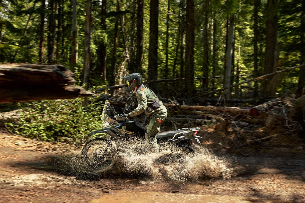 2027 CFMOTO Ibex 950 water crossing