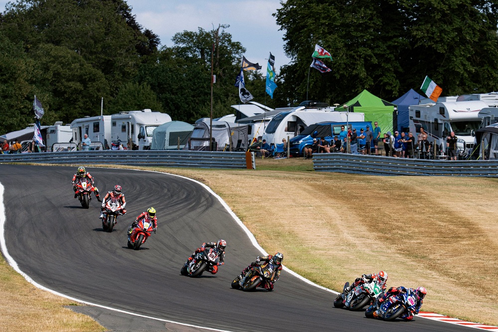 Bradley Ray leads at 2026 BSB Oulton Park