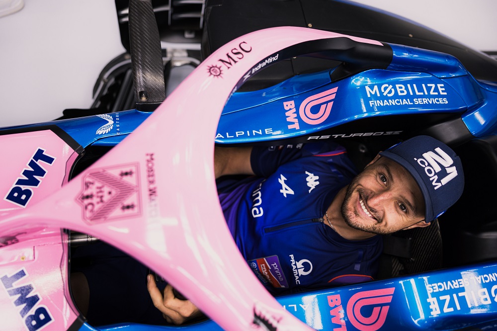 Prima Pramac Yamaha MotoGP Visits Alpine F1 Team Headquarters