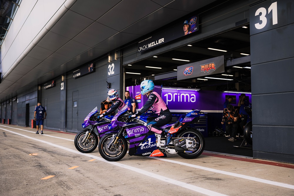 Prima Pramac Yamaha MotoGP Visits Alpine F1 Team Headquarters