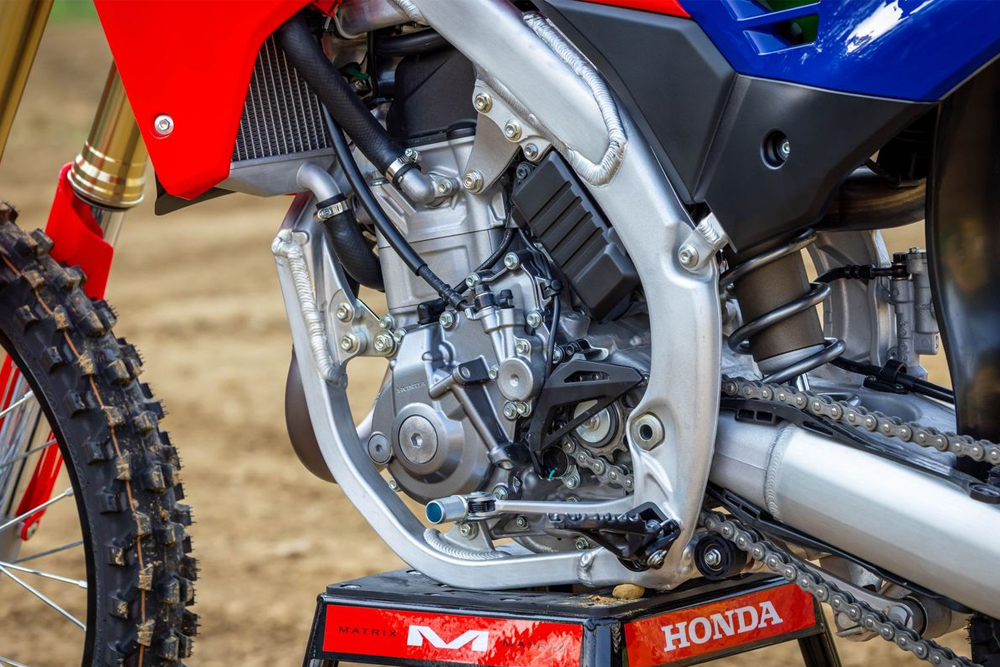 2027-honda-crf450r-first-ride-test-cycle-news
