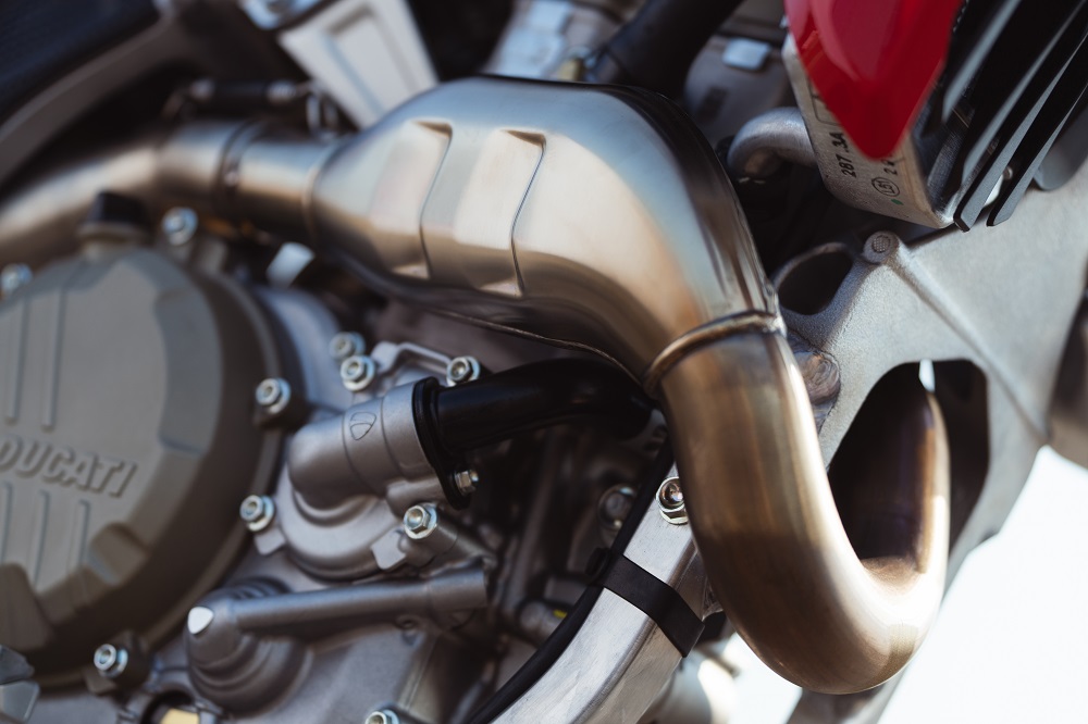 2027 Ducati Desmo450 SM exhaust
