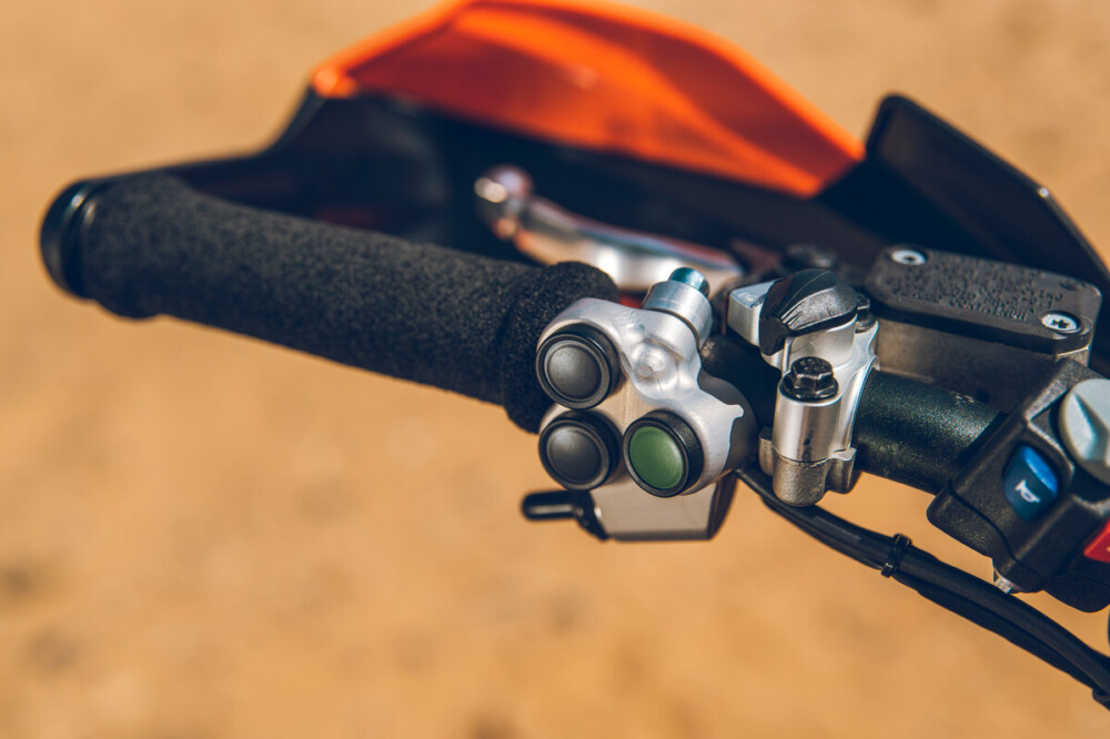 2027 KTM 450 RALLY REPLICA handlebar controls 2027 KTM 450 RALLY REPLICA handlebar controls