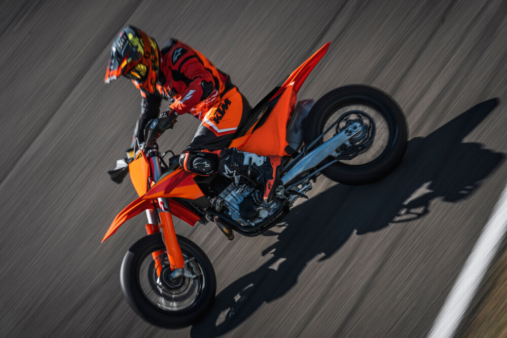 2027 KTM 450 SMR action