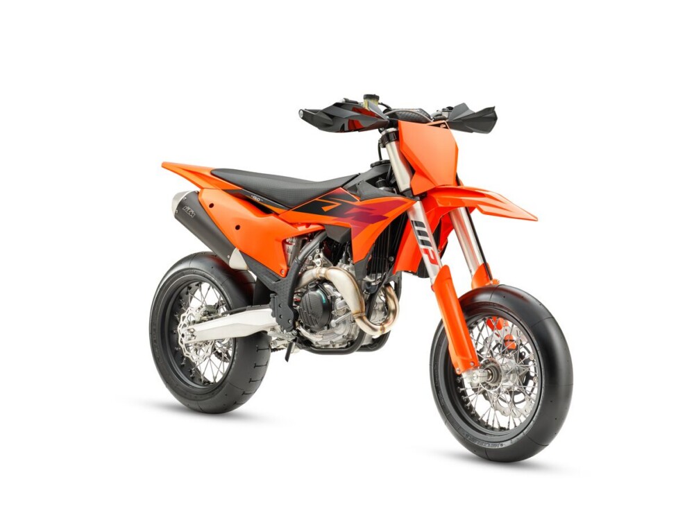 2027 KTM 450 SMR front