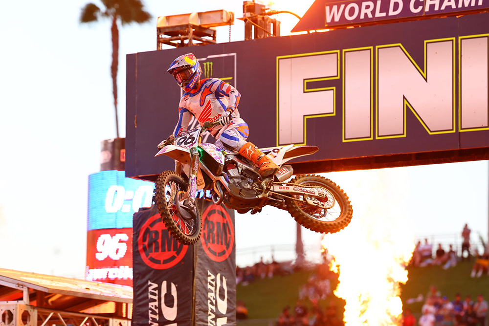 2026-la-supermotocross-playoffs-cycle-news-lawrence