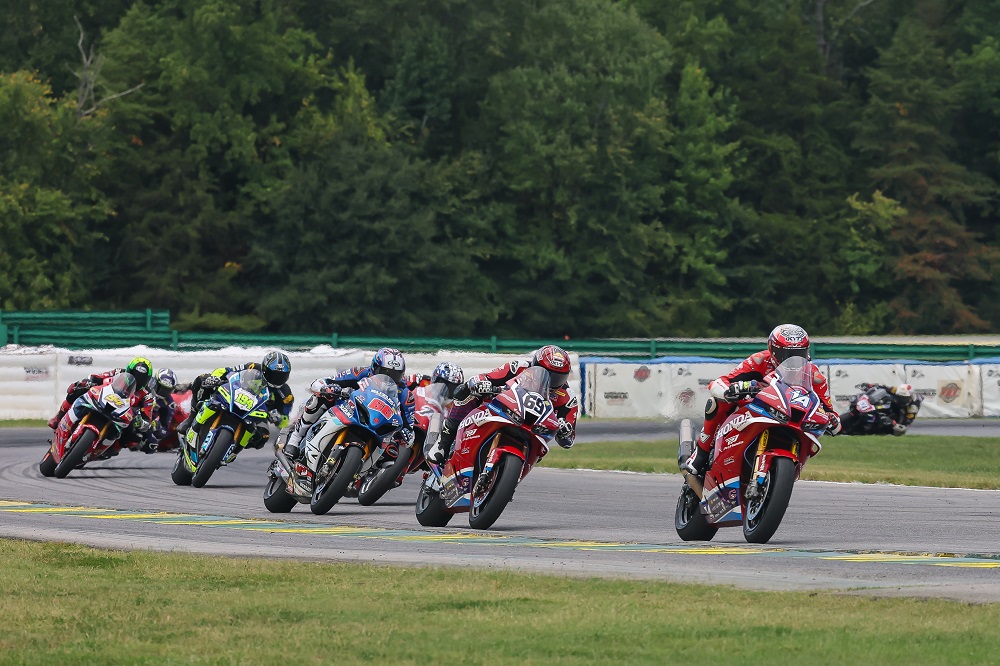 Andrew Lee leads Hayden Gillim and Brandon Paasch at VIR