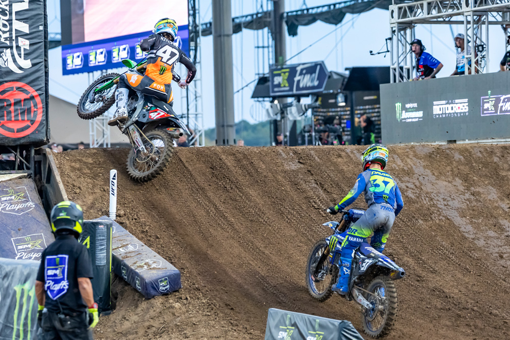 2026-supermotocross-smx-finale-missouri-cycle-news-250-kitchen