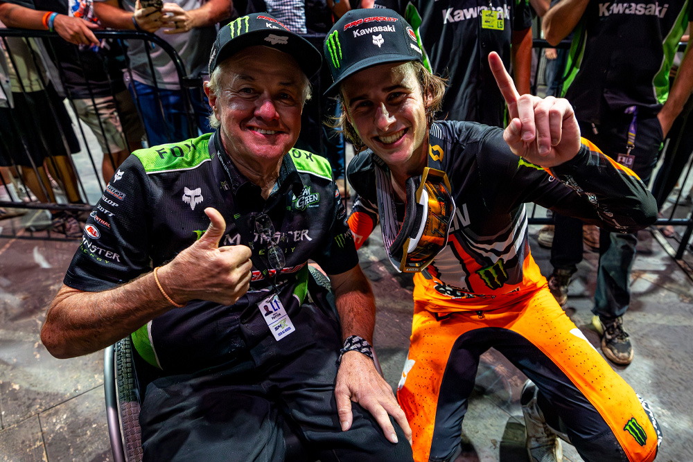2026-supermotocross-smx-finale-missouri-cycle-news-250-kitchen
