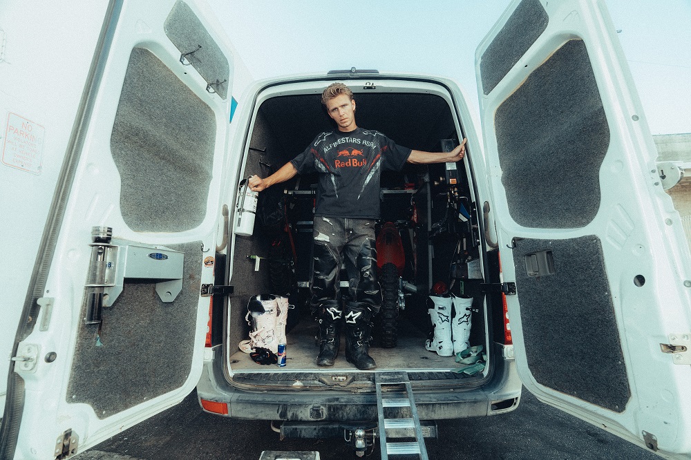ALPINESTARS RSRV X REDBULL