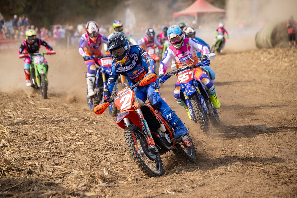Grant Davis (2) leads Kailub Russell (557) Ironman GNCC